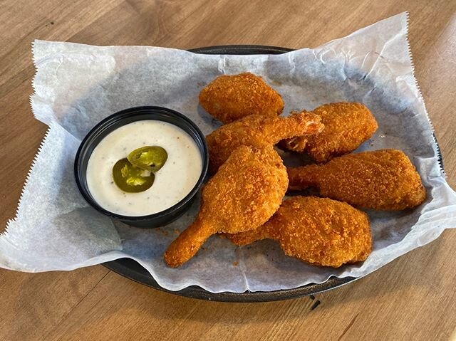 Another new addition to our menu, 🔥Shrimp Jammers🔥 
Six of crispy breaded shrimps stuffed with monterey jack cheese and jalapenos. Served with a side of jalapeno ranch. Check out our full menu - https://www.braseltonbrewing.com/food-menu
Our patio